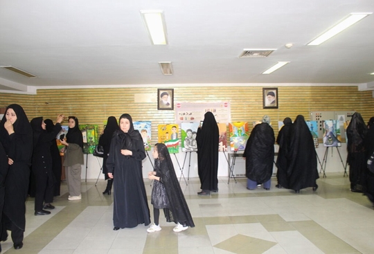 برپایی نمایشگاه هنری ویژه کودکان شهید «علیسان و طاها» در مصلی اعظم تبریز